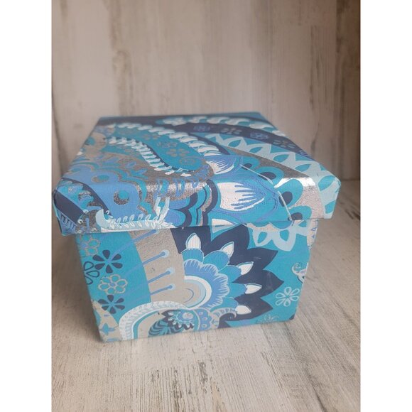 Blue floral gift box unique swirl abstract xmas decor flower - Picture 5 of 8